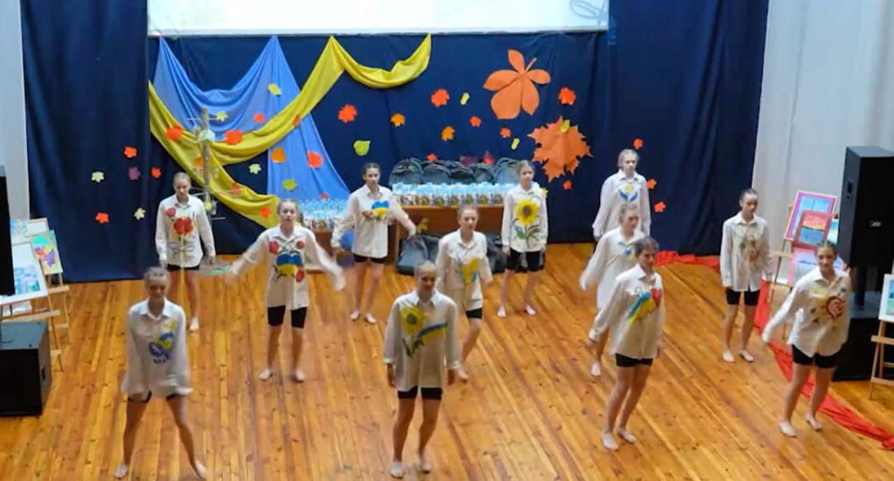 Зворушливий виступ колективу "Шоу Dance" показали у Енергоатомі/Фото: Скрін. Енергоатом У Енергоатомі показали зворушливий виступ колективу "Шоу Dance". Відео