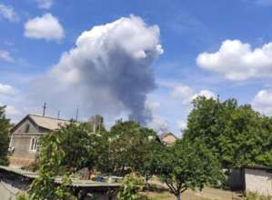 Во временно оккупированном Сорокино Луганской области взрывы во временно оккупированном Сорокино Взрывы в оккупированном Сорокино Луганской области: есть попадание во вражеский склад с БК