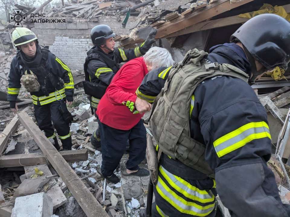 Усі постраждалі отримали допомогу Кількість поранених після ворожого удару по приватному сектору Запоріжжя зросла