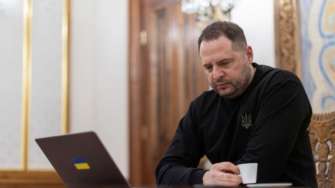 У санкціях проти рф є до 70% рекомендацій групи "Єрмака-Макфола"/Фото: interfax У санкціях проти рф є до 70% рекомендацій групи "Єрмака-Макфола" — Єрмак