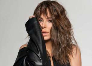 Фото: Instagram/anilorak Ані Лорак в короткому топі похизувалася ідеальною талією