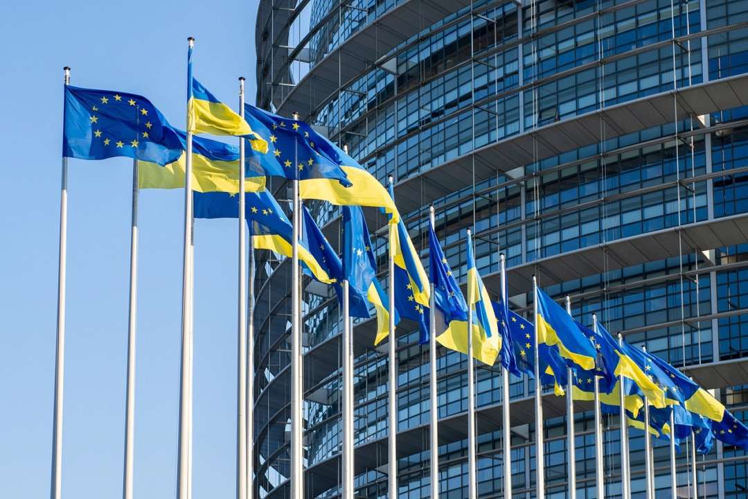 ЕС продлил временную защиту для украинских беженцев до 2025 года