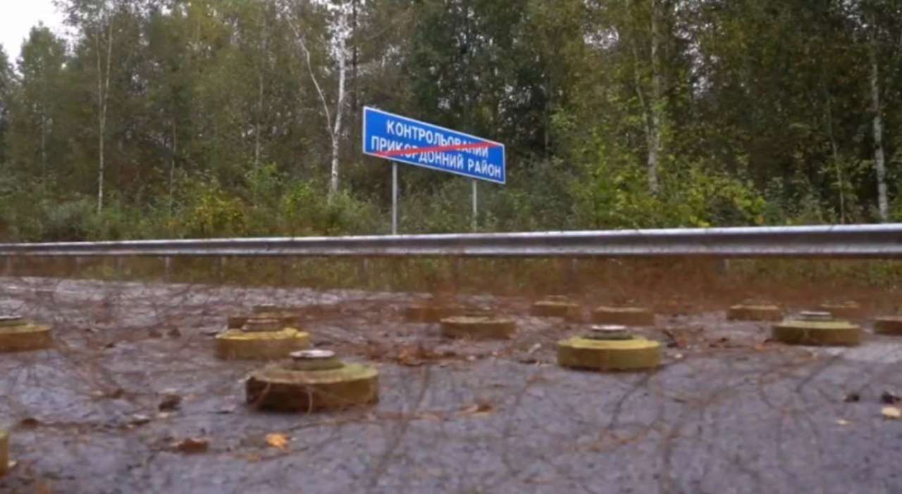 Противотанковые рвы, мины и окопы: Украина усиливает охрану государственной границы