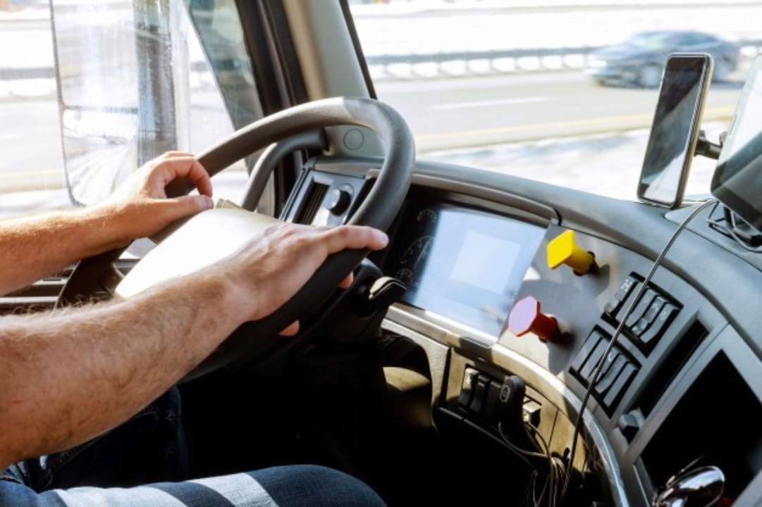 Майже третина водіїв міжнародних автобусів працюють неофіційно - Мінвідновлення Майже третина водіїв міжнародних автобусів працюють неофіційно - Мінвідновлення