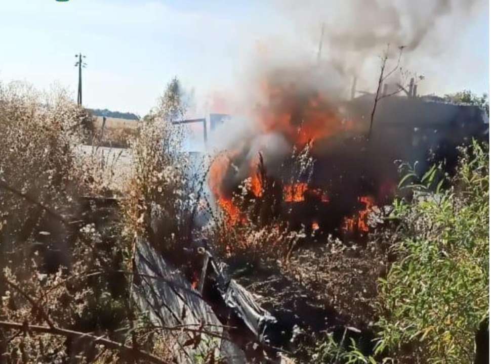 В Сумской области оккупанты атаковали беспилотником автомобиль/Фото: Сумская областная прокуратура