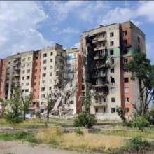 Фото: Луганская ОВА Рашисты обстреляли рынок, школу и колледж в Лисичанске. Фото