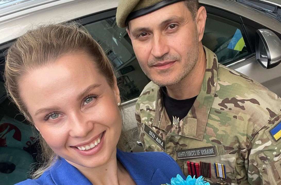Ахтем Сеитаблаев впервые откровенно рассказал о своей невесте: познакомил ее со старшей дочерью/Фото из открытых источников Ахтем Сеитаблаев впервые откровенно рассказал о своей невесте: познакомил ее со старшей дочерью