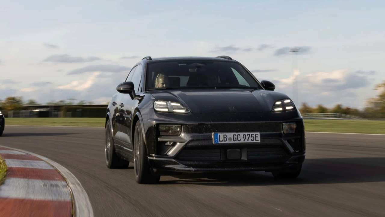Porsche Macan EV