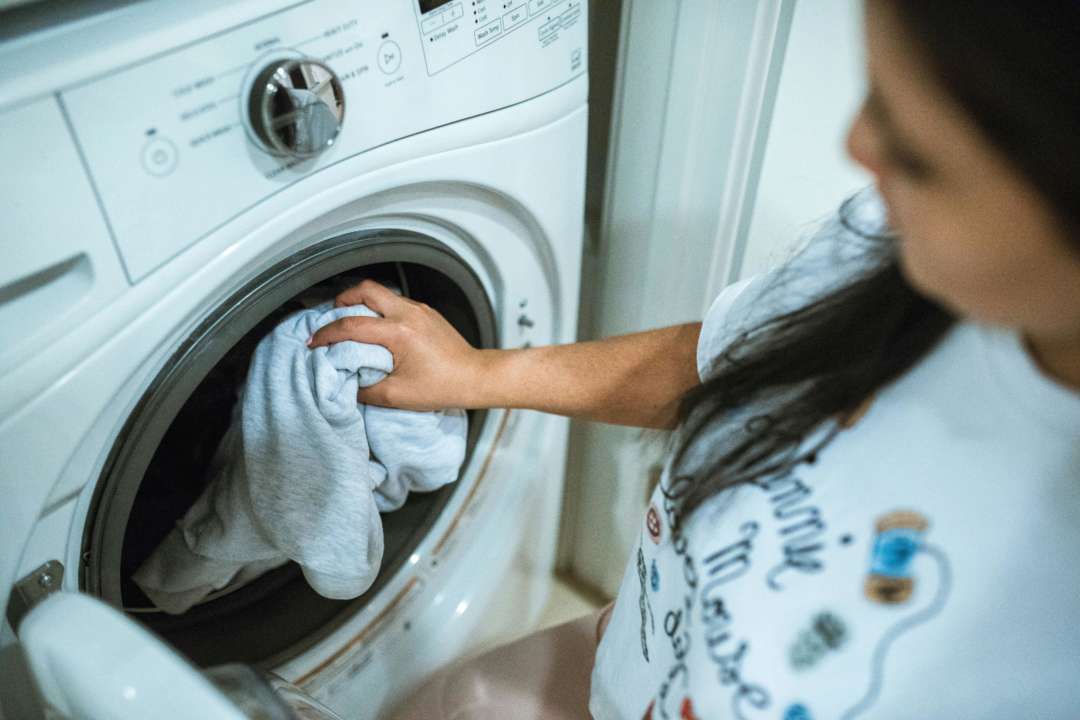 Як зрозуміти, що ви недовантажили чи перевантажили пральну машину речами