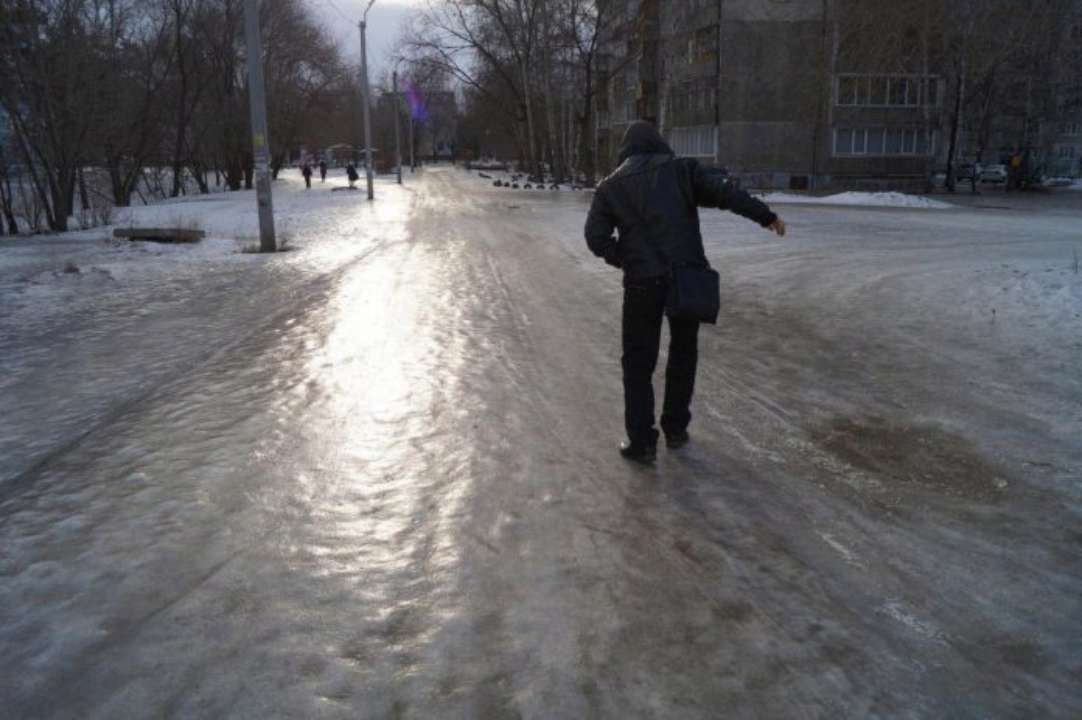 Фото: Народна Воля/Автор — невідомий Стоп ожеледиця: в Баварії винайшли креативний спосіб очищення доріг