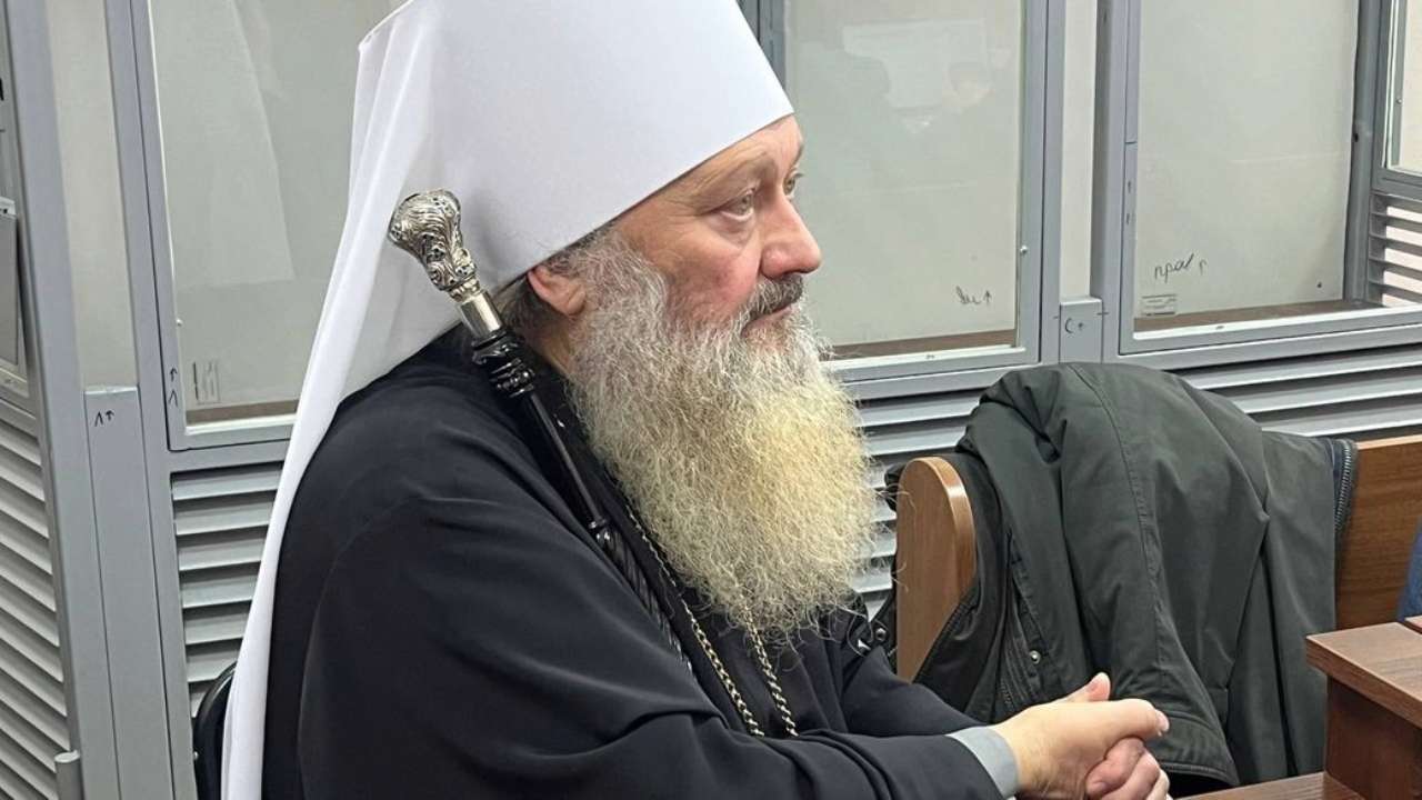 Суд продовжив цілодобовий домашній арешт митрополиту УПЦ МП Павлу Лебедю