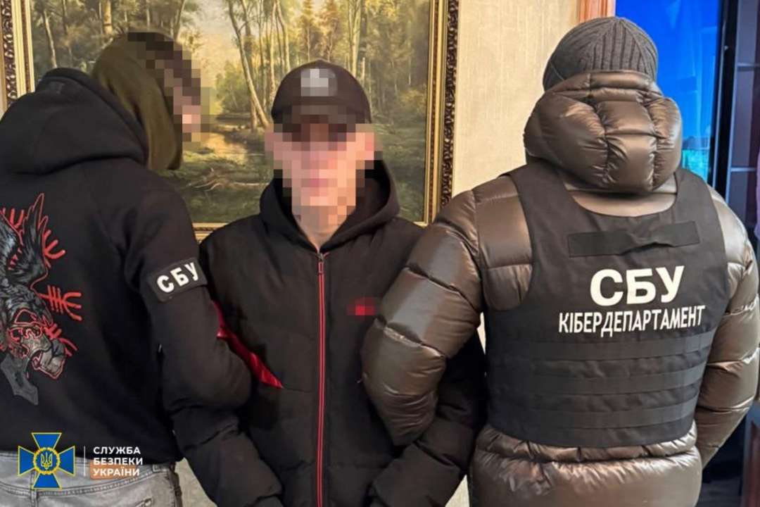 В Днепропетровской области задержаны поджигатели: они жгли служебный транспорт Сил обороны