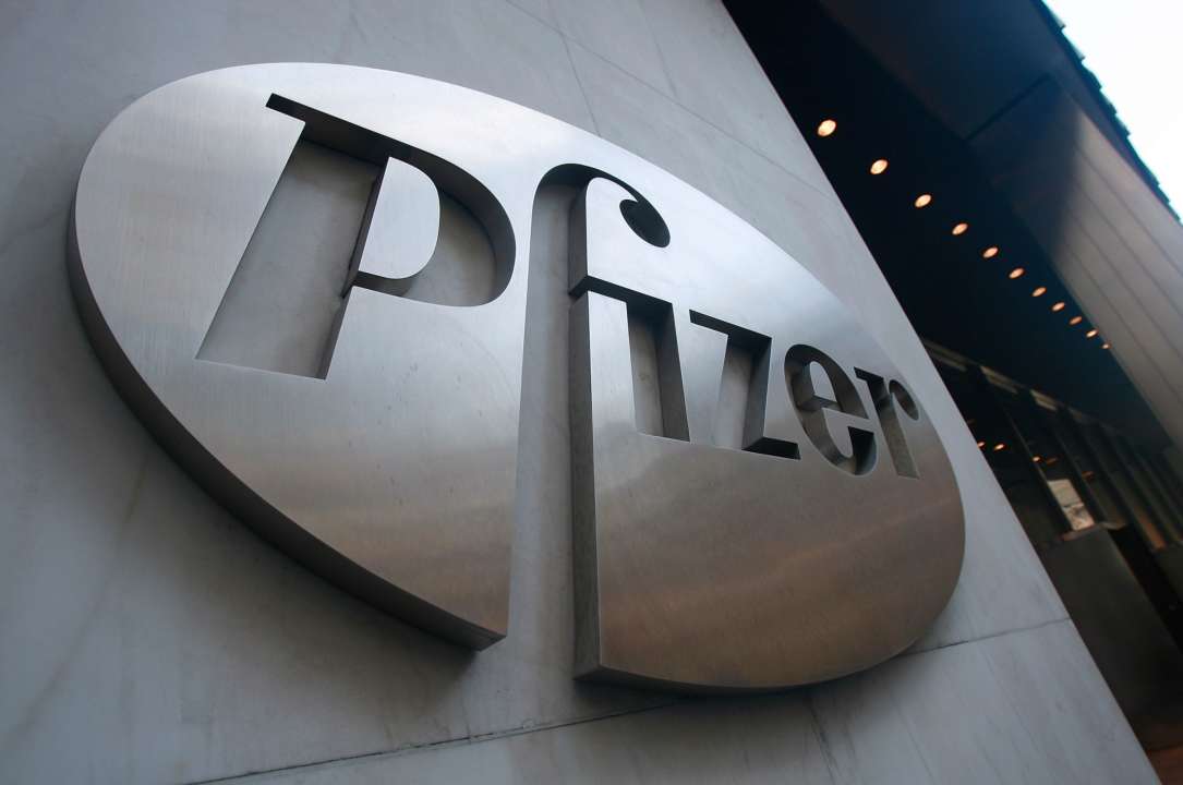 Pfizer адаптирует свою вакцину к новому штамму коронавируса/Фото: Getty Images Pfizer адаптирует свою вакцину к новому штамму коронавируса