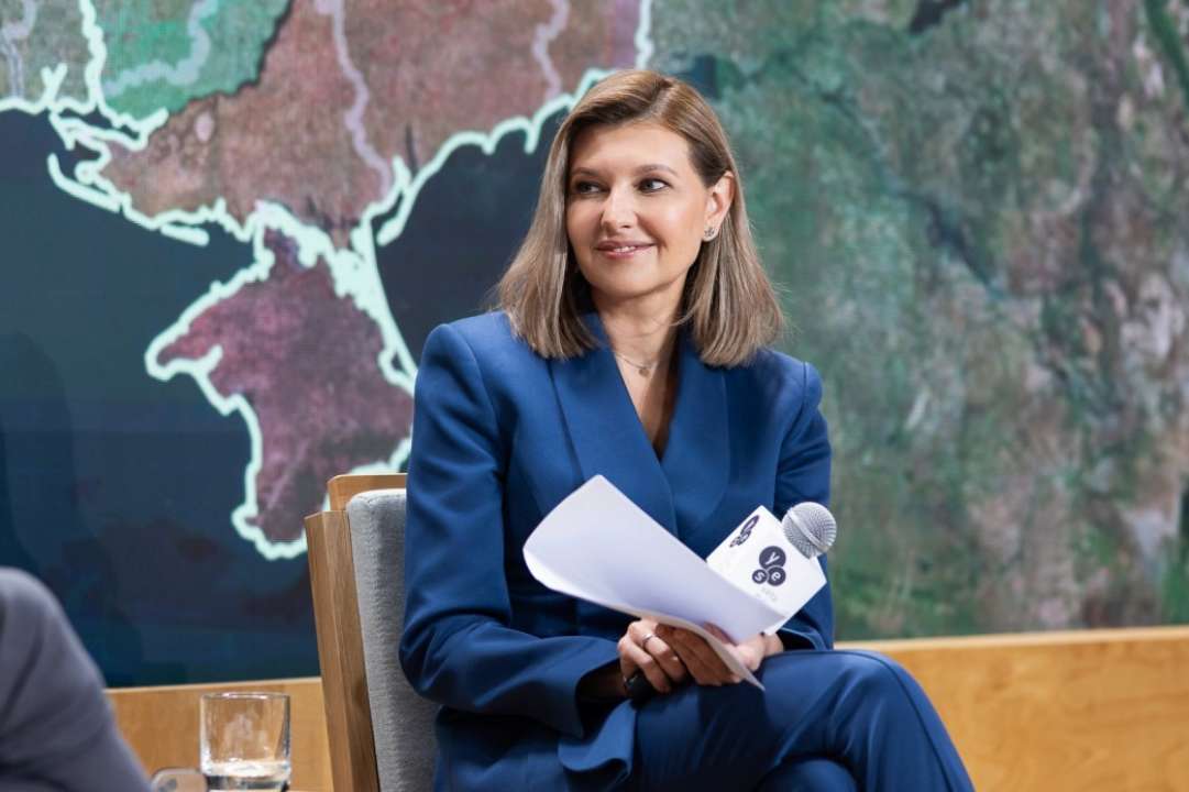 Куди тікати від стресу, спричиненого війною: Зеленська порадила українцям корисні подкасти