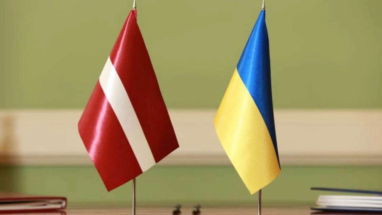 Украина и Латвия укрепляют сотрудничество в области реадмиссии/Фото: Getty Images Украина и Латвия подписали Имплементационный протокол к Соглашению с ЕС по реадмиссии лиц