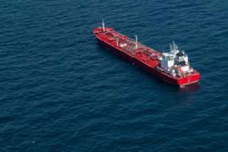 США ввели санкции против трех компаний, которые перевозили российскую нефть/Фото: Getty Images США ввели санкции против трех компаний, которые перевозили российскую нефть выше price cap
