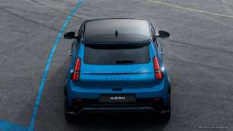 Фото: Alpine Представлено ретрофутуристичний гарячий хетчбек Alpine A290, який вражає своїм стилем та потужністю