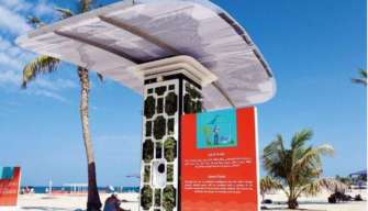 Вона створює легкий туман для охолодження відвідувачів парк. Фото: Smart Oasis Українець створив установку для видобутку води
