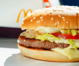 McDonald's 20 вересня відновлює роботу в Києві / Фото: Facebook У Києві знову запрацює McDonald’s: коли та де