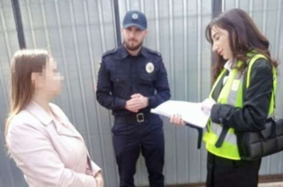 Вона недоплачувала працівникам навчально-виховного комплексу належні виплати у повному обсязі