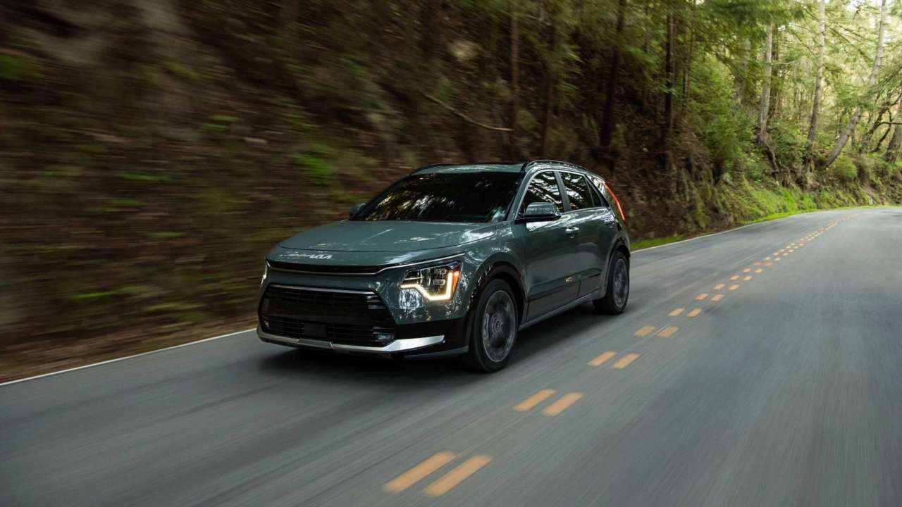 Стали известны финалисты конкурса "Женский автомобиль года 2023"/Фото: Kia Kia Niro 2023