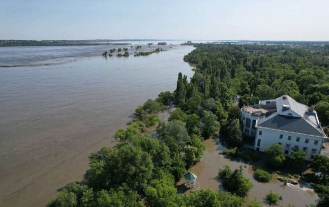 Стало известно, сколько у украинцев нет доступа к питьевой воде. Фото: t.me/tsaplienko Каховская ГЭС