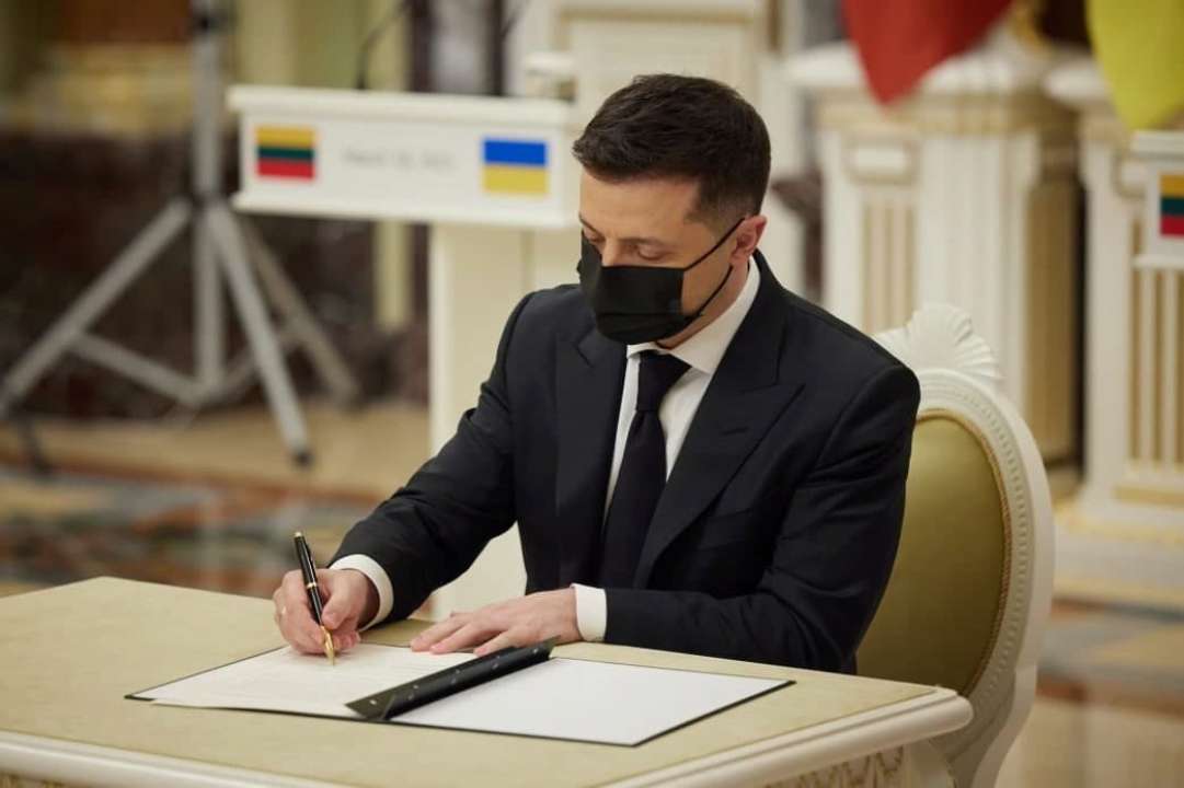 Зеленский ввел в действие стратегию РНБО по деоккупации Крыма