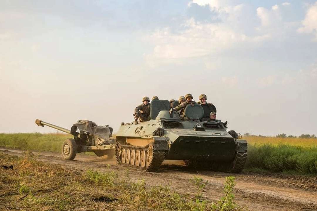 Військові