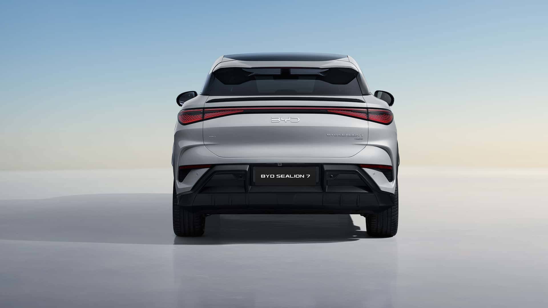 Фото: BYD BYD выводит на европейский рынок грозного конкурента Tesla Model Y