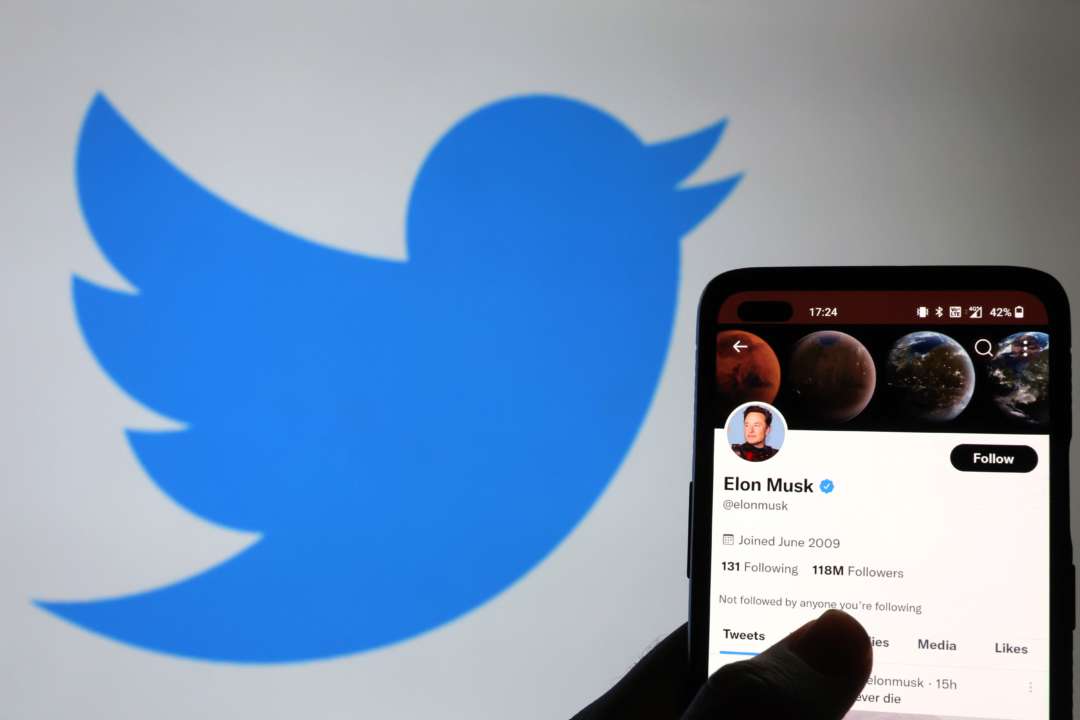 Ілон Маск обіцяє розблокувати у Twitter всіх, хто не порушував закон і не займався спамом/Фото: Nathan Stirk/Getty Images Сторінка Ілона Маска у Twitter