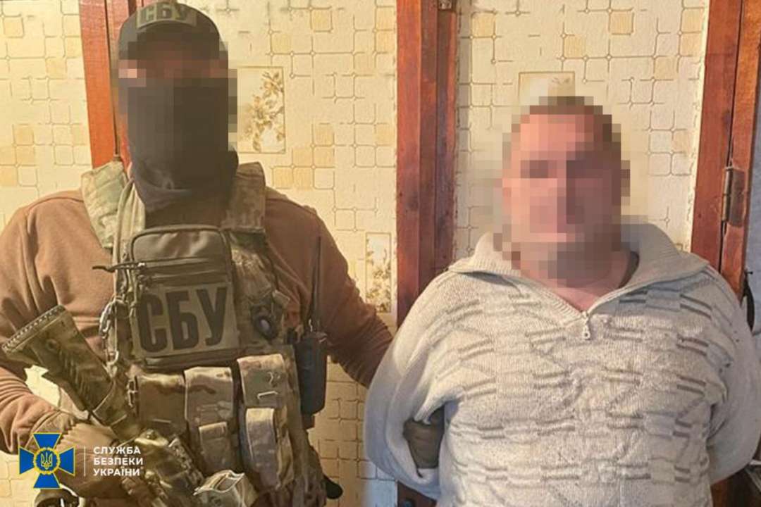 Фото: ТГ-канал Служба безпеки України Приспешник россии, направлявший ракеты на артпозиции ВСУ, приговорен к 10 годам тюрьмы