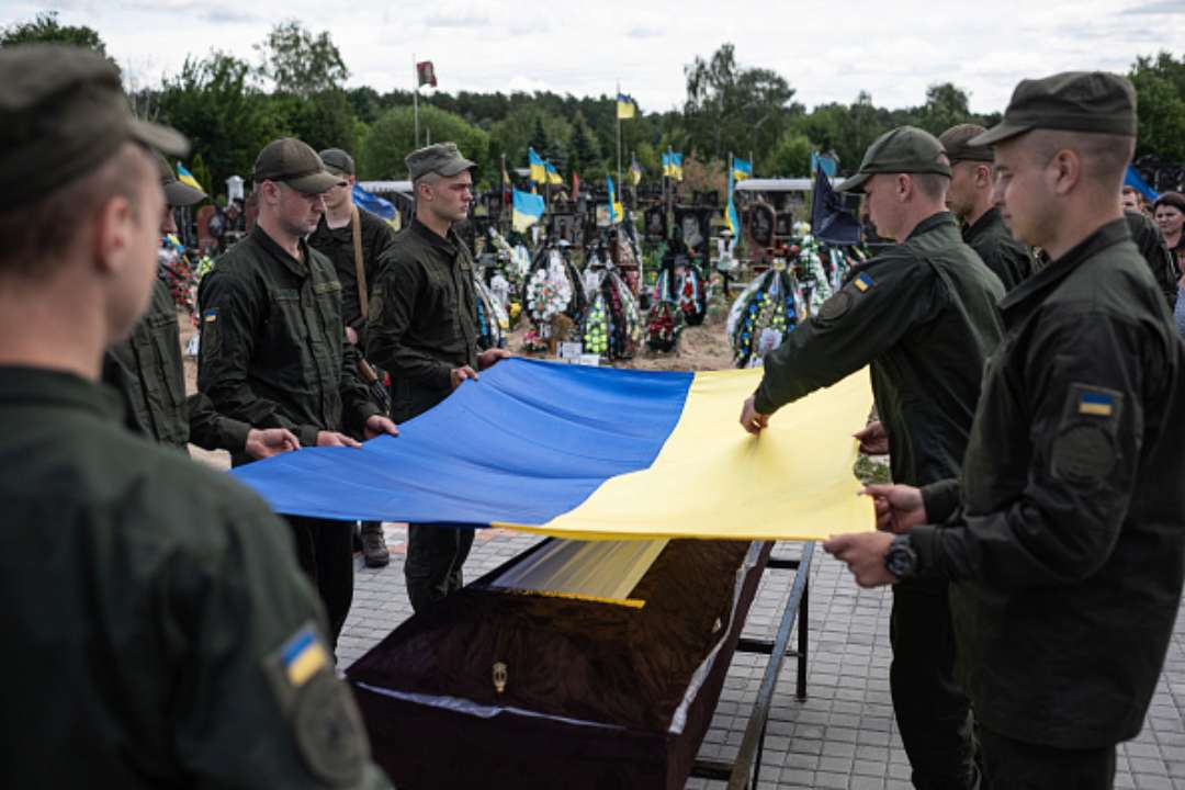 У Запорізькій області відбулася передача тіл загиблих військових/Фото: Alexey Furman/Getty Images Україна повернула тіла 35 своїх захисників