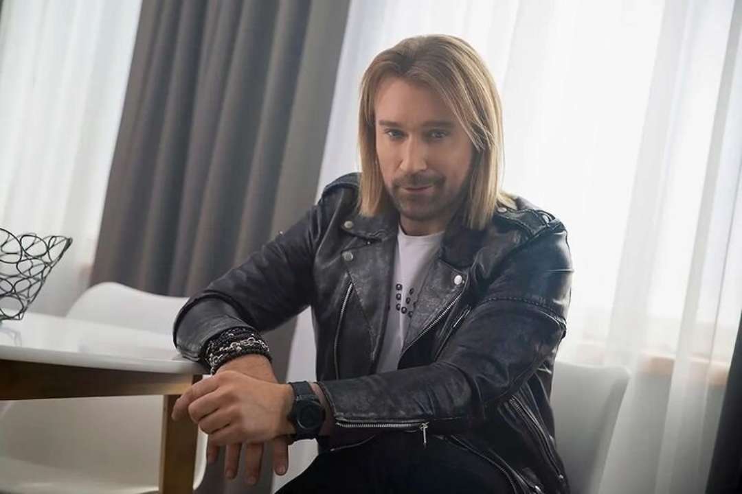 Товариш Олега Винника розповів про хворобу співака/Фото: olegg.vynnyk/instagram Лікується за кордоном: близький друг Винника розповів, що співак серйозно захворів
