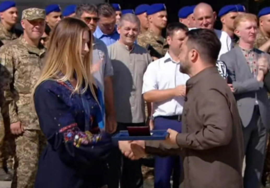 Зеленский удостоил спортсменов Усика и Харлан Ордена Свободы / Фото: Суспільне.Спорт Зеленский удостоил спортсменов Усика и Харлан Ордена Свободы