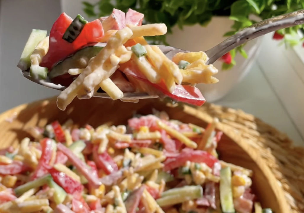 Блогер поделилась интересным рецептом салата за 5 минут / Фото: instagram/vistovska_cooking Блогер поделилась интересным рецептом салата за 5 минут / Фото: instagram/vistovska_cooking