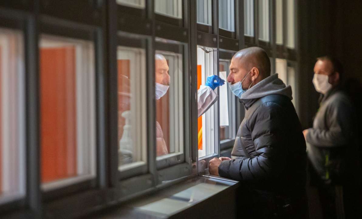 Прибывшим из четырех стран запретили въезд в Украину без теста на коронавирус