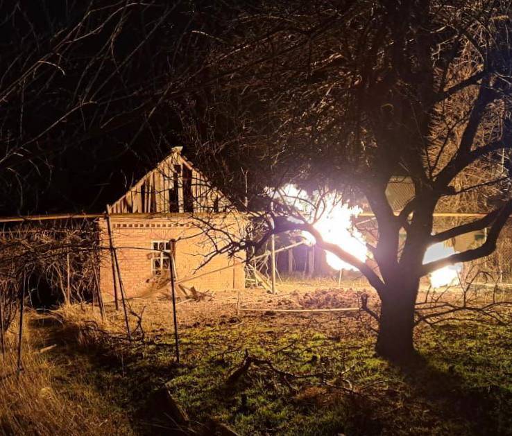 Оккупанты ночью нанесли массированный удар по Днепропетровской области/Фото: Днепропетровская ОВА Оккупанты ночью нанесли массированный удар по Днепропетровской области/Фото: Днепропетровская ОВА