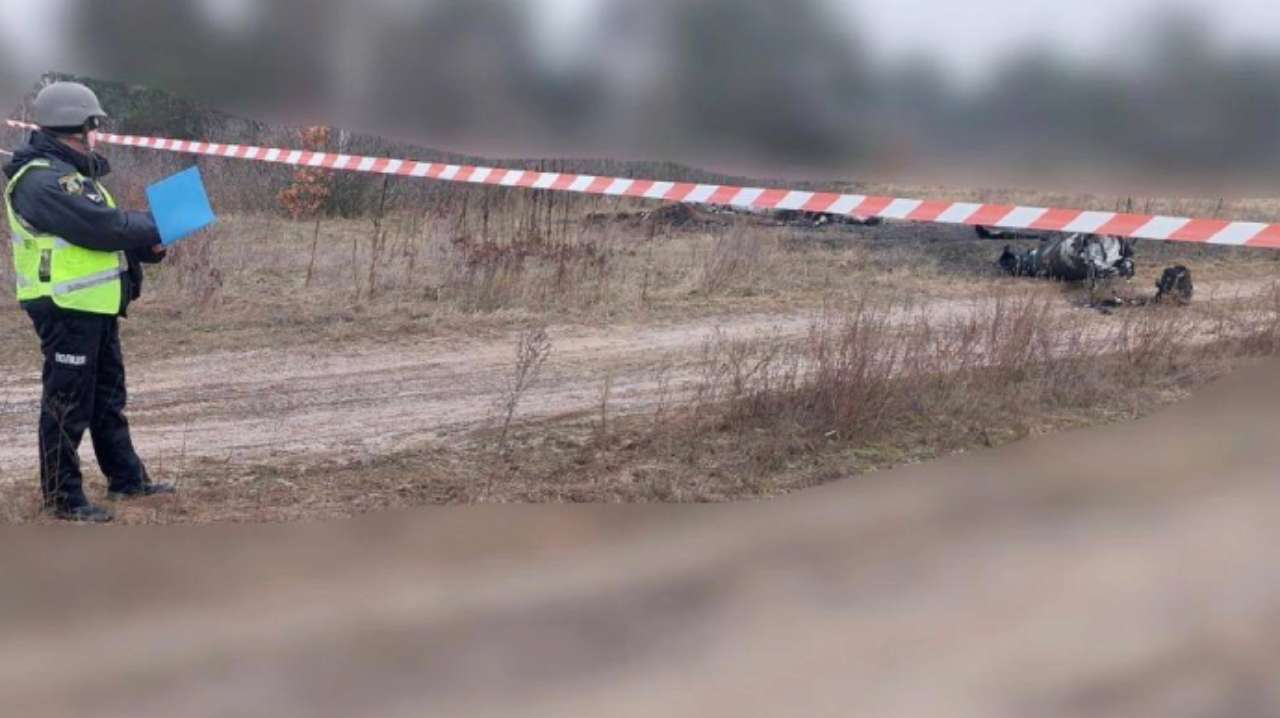 Поліція знайшла уламки ворожих ракет у декількох районах Київської області. Фото