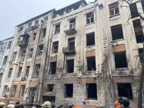 Окупанти атакували Харків ракетами. Фото: Newsroom Харків 5 лютого обстріл університету