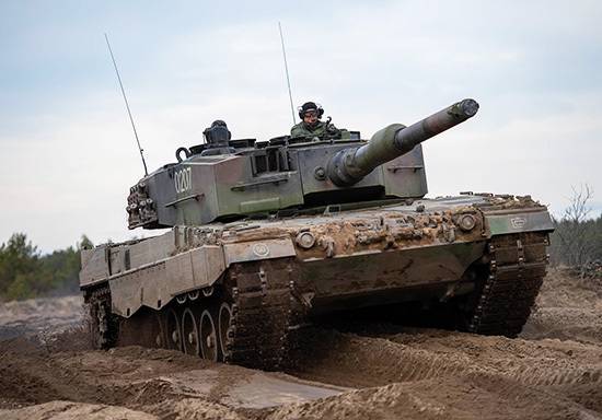 Фото: CAF У ЗС Канади розповіли, скількох українських танкістів підготували для використання Leopard 2A4