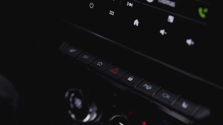 Фото: Mitsubishi Mitsubishi Colt повертається на європейський ринок як клон популярного французького хетчбека