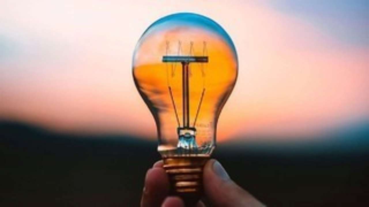 4 червня дефіцит в енергосистемі прогнозується впродовж всієї доби: здійснюються відключення