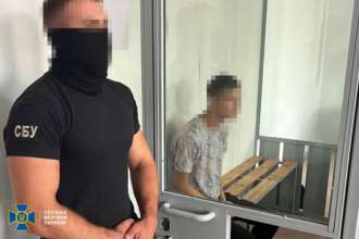 В Запорожье и Кропивницком задержали поджигателей военных авто/Фото: СБУ, Патрульная полиция В Запорожье и Кропивницком задержали поджигателей военных авто/Фото: СБУ, Патрульная полиция