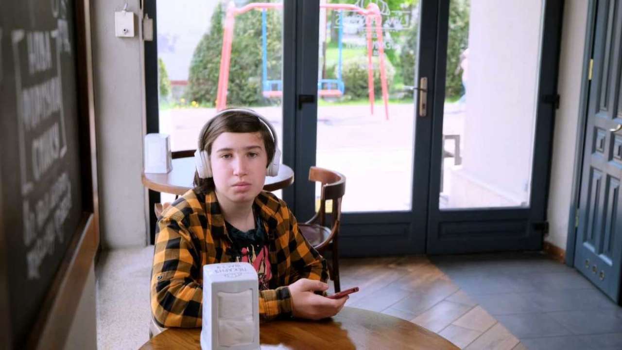 Мальчик, который не заметил Анджелину Джоли, рассказал, на что действительно стоит обратить внимание/Фото: скриншот Мальчик, который не заметил Анджелину Джоли, рассказал, на что действительно стоит обратить внимание/Фото: скриншот