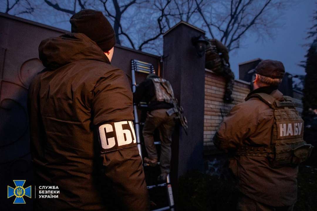 Экс-депутат и его пособник подозреваются в нанесении убытков Украине на 1 млрд грн / Фото: Фото: t.me/SBUkr