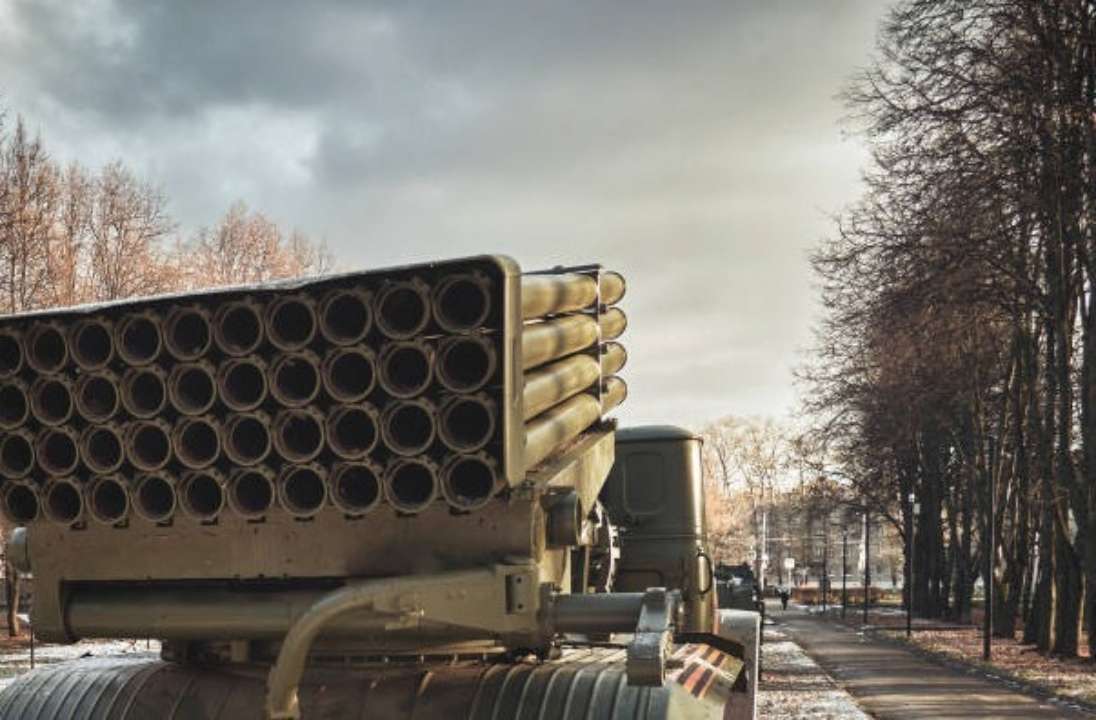 РФ планує в 2025 році виготовити більше 7 млн артилерійських боєприпасів і мін і 3000 ракет/Фото: istock РФ планує в 2025 році виготовити більше 7 млн артилерійських боєприпасів і мін і 3000 ракет