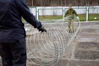 Украина усилит границу с Беларусью/Фото: dpsu.gov.ua Колючая проволока