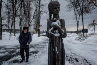 Парламент Молдови визнав Голодомор геноцидом українців/Фото: Chris McGrath/Getty Images Меморіал Голодомору 1932-1933 років у Києві