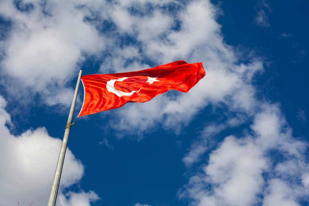 Автор: Engin Akyurt/Фото: Pexels Прапор Туреччини