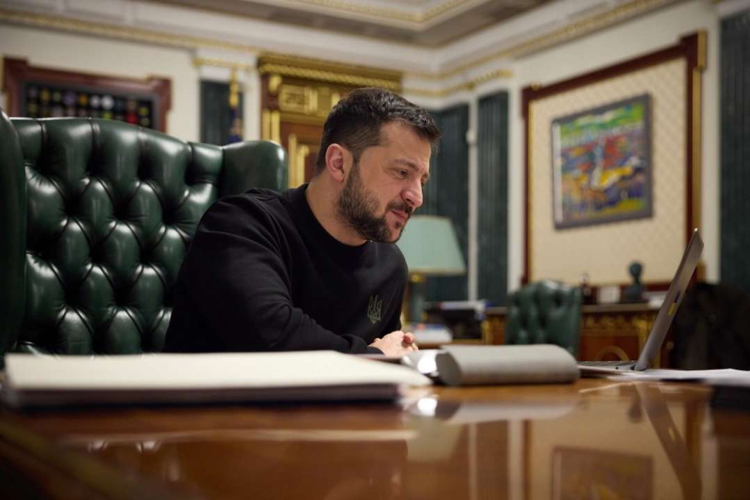 Глава государства поблагодарил защитников/Фото: Офис президента Все, кто получил звание Героя Украины, получают собственное жилье – Зеленский